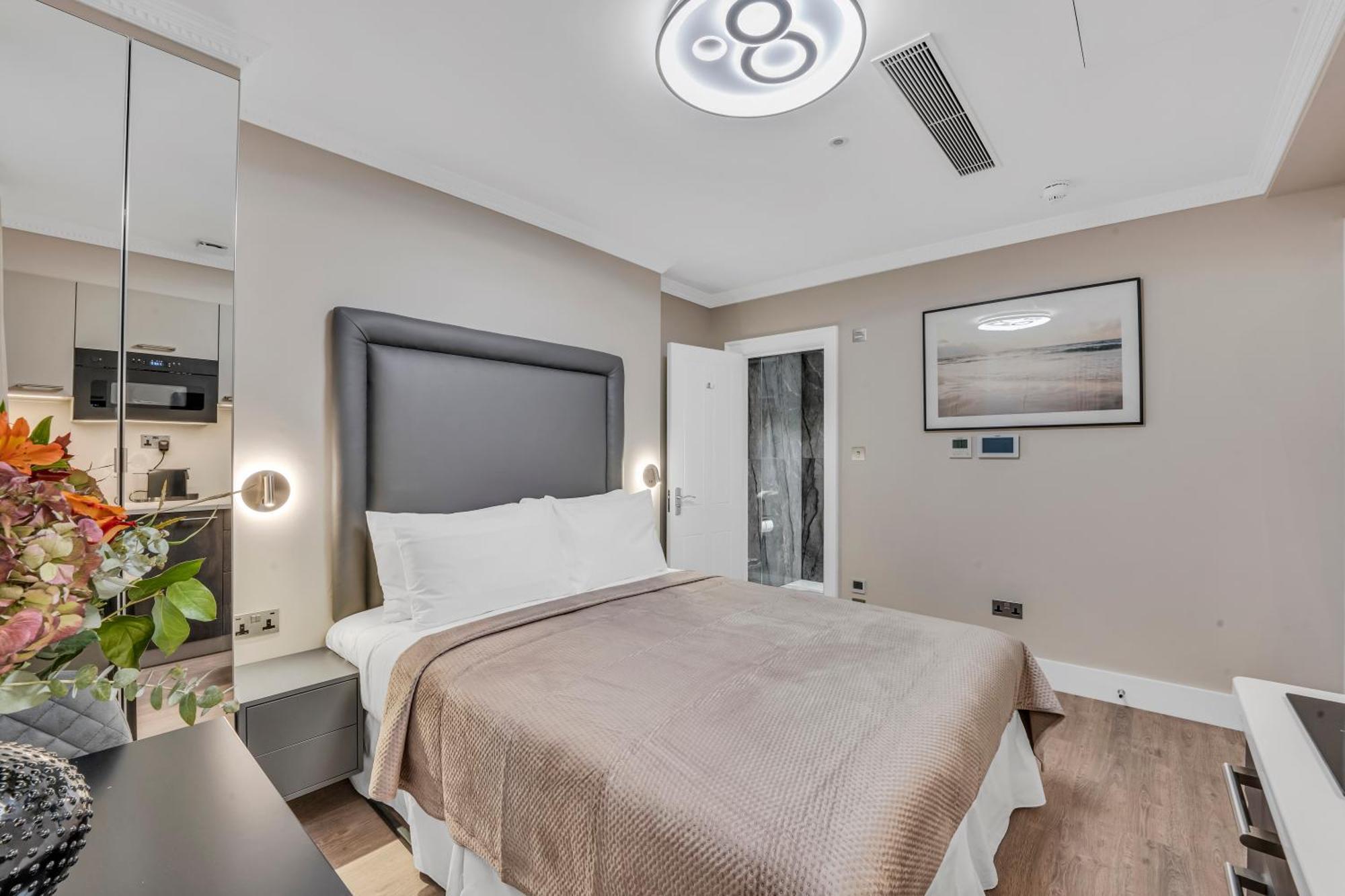Cleveland Residences Bloomsbury Лондон Экстерьер фото