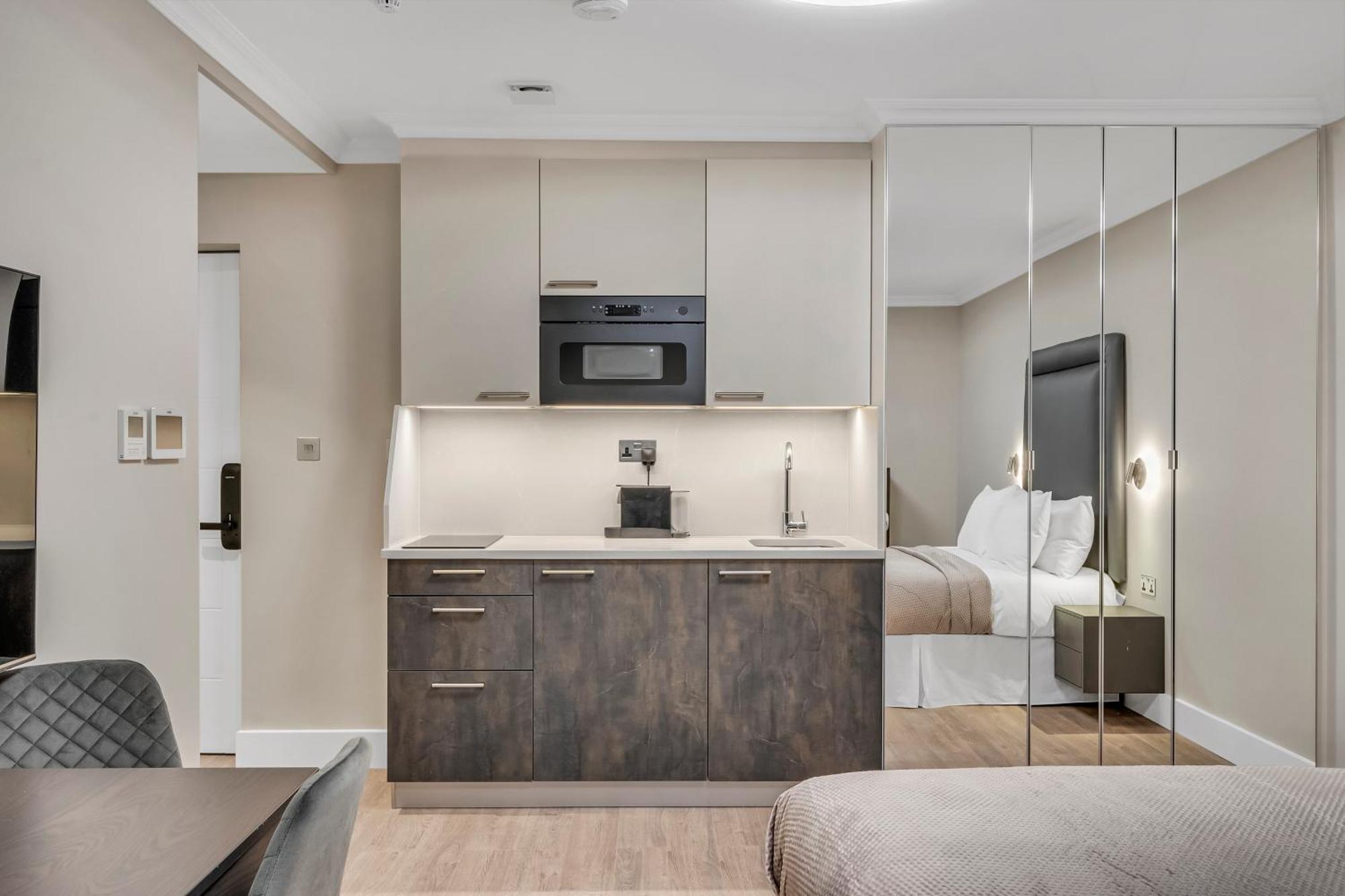 Cleveland Residences Bloomsbury Лондон Экстерьер фото