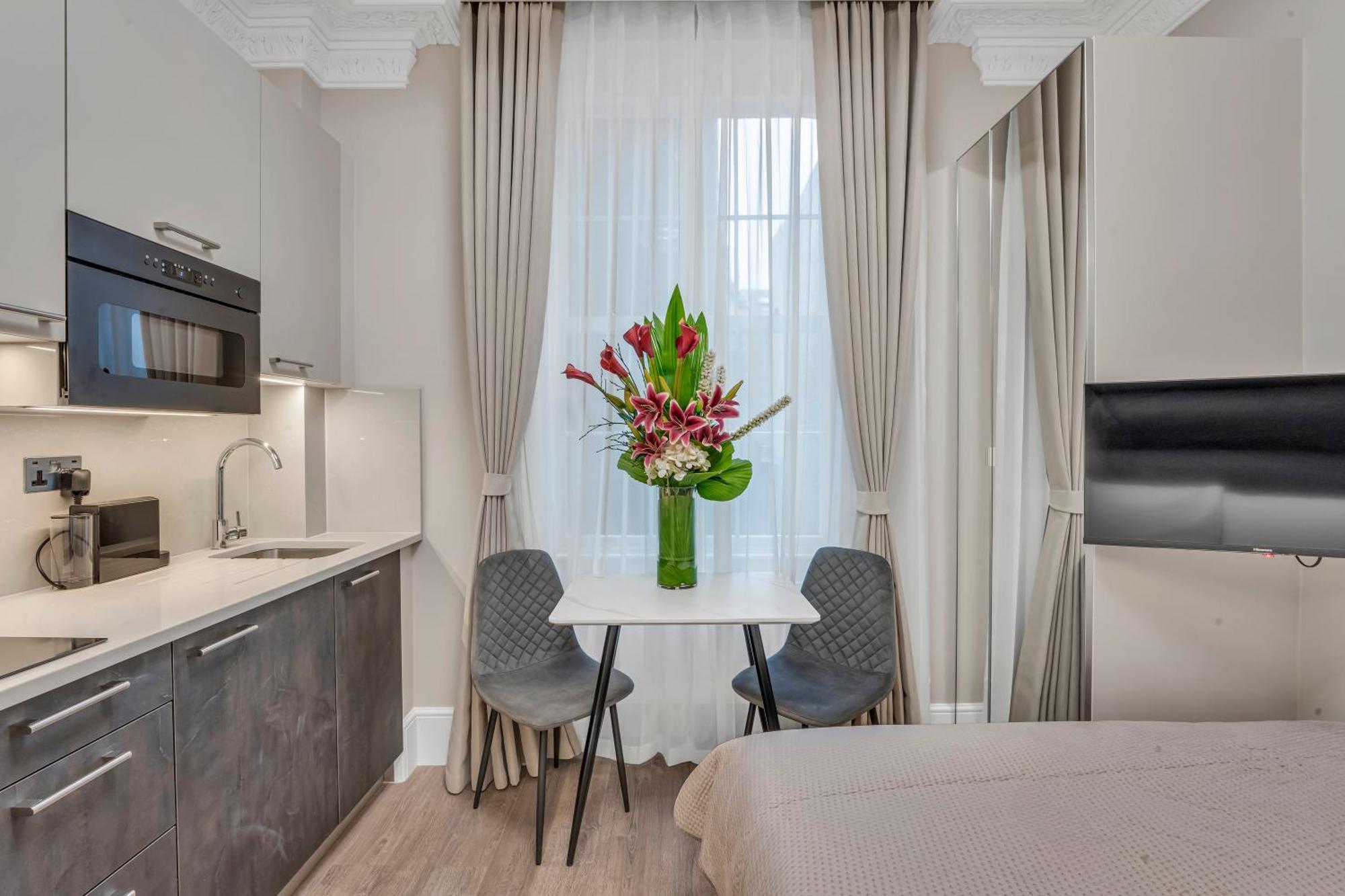 Cleveland Residences Bloomsbury Лондон Экстерьер фото